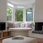 Lakeside Serenity Carate Urio
